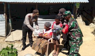 Salut,-Dapur-Umum-Polsek-Lamaknen-Bersama-Koramil-Weluli-Salurkan-Bubur-Kacang-Hijau-untuk-Anak-anak-dan-Lansia