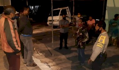 Sosialisasi-dan-Himbauan-Cegah-Virus-Corona-Oleh-Bhabinkamtibmas-Bersama-Tim-Satuan-Tugas-Percepatan-Penanganan-COVID-19-Kelurahan-Manulai-II