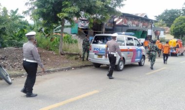 Sinegritas-TNI---Polri-Gandeng-BPBD-Lakukan-Penyemprotan-Disinfektan