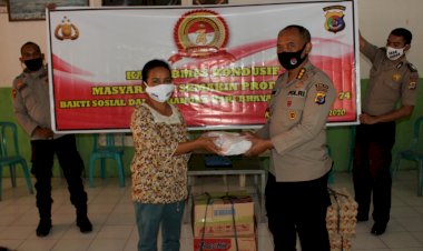 Dalam-Rangka-Hari-Bhayangkara-ke-74,-Polda-NTT-Gelar-Bakti-Sosial-Secara-Serentak