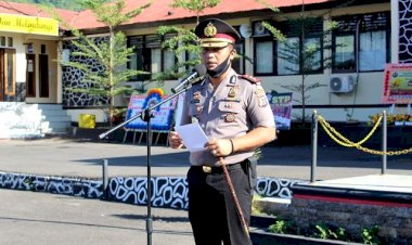 Polres-Flotim-Gelar-Upacara-Penganugerahan-Tanda-Kehormatan-Bintang-Bhayangkara-Nararya-Sekaligus-Korps-Raport-Perwira-Dan-Kenaikan-Pangkat