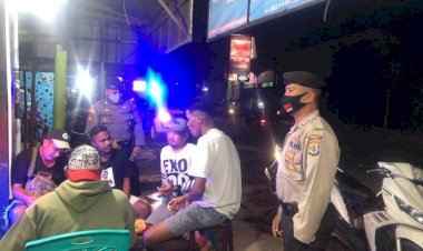Beri-Rasa-Aman-di-Tengah-New-Normal,-Satsabhara-Polres-Lembata-Laksanakan-Patroli-Dialogis