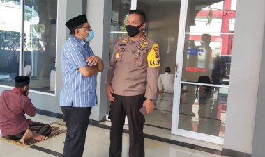 Kapolda-NTT-Gelar-Safari-Ibadah-di-Masjid-Al’Muawanah-Naikotan-Kupang