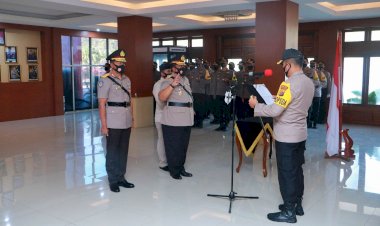 Kapolda-NTT-Pimpin-Upacara-Serah-Terima-Jabatan-Wakapolda-NTT