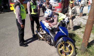 Tidak-Menggunakan-Masker-Dan-Helm,-Sat-Lantas-Berikan-Sanusi-DanTeguran