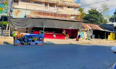 Sambil-Atur-Lalu-Lintas-di-Jalur-ini,-Sat-Lantas-Polres-Belu-Imbau-Masyarakat-Patuhi-Protokol-Kesehatan-Pencegahan-Covid-19