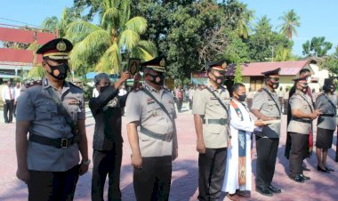 Kapolres-Sumba-Timur-Pimpin-Serahterima-Jabatan-Wakapolres,-Kabag-Ops-dan-Kabag-Sumda-Polres-Sumba-Timur