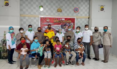 Kapolda-NTT-Tinjau-Langsung-Kegiatan-Bhakti-Sosial-Dalam-Rangka-HUT-RS-Bhayangkara--Titus-Uly-Kupang