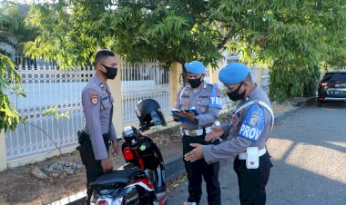 Pendisiplinan-Pelaksanaan-Protokol-Kesehatan-Bagi-Anggota-Polri,-Bidpropam-Polda-NTT-Gelar-Gaktibplin