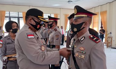 Kapolres-Rote-Ndao-Pimpin-Serahterima-Beberapa-PJU-dan-Kapolsek-Jajaran-Polres-Rote-Ndao