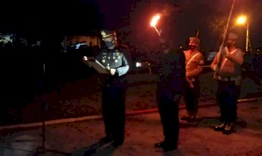 Kapolres-Ende-Pimpin-Upacara-Kehormatan-dan-Renungan-Suci-Peringati-HUT-RI-Ke-75