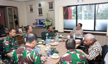 Wakapolda-NTT-Terima-Kunjungan-Silaturahmi-Danrem-161/WS-Kupang-dan-Irjen-Pol.-(Purn)-Drs.-Y.-Jacki-Uly