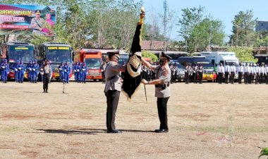Polda-NTT-Gelar-Upacara-Farewell-Parade-dalam-rangka-Serah-Terima-Pataka-Polda-NTT-Satya-Turangga-Wira-Sakti