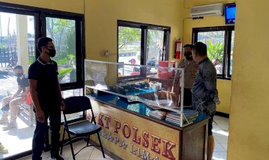 Sambil-Berolahraga,-Kapolda-NTT-Menyempatkan-Diri-Lakukan-Pengecekan-Kesiapan-Pelayanan-Personel-Polri-di-Polsek-Kelapa-Lima