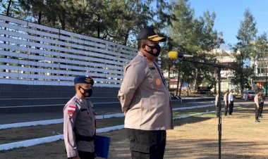 Pimpin-Apel-pagi,-Wakapolda-NTT-Ingatkan-Anggota-Untuk-Tetap-Displin-Dalam-Melaksanakan-Tugas