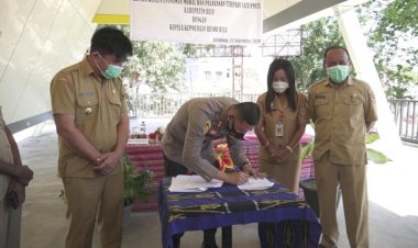 Wujudkan-Integrasi-Layanan-dengan-Mall-Pelayanan-Publik,-Kapolres-Belu-dan-Kadis-PMPTSP-Teken-Perjanjian-Kerja-Sama