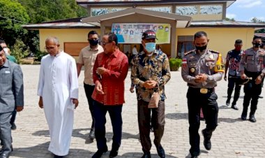 Kapolres-TTU-Menghadiri-Pentabhisann-Sepuluh-Imam-Baru