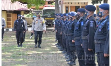 Kapolres-Manggarai-Barat-Pimpin-Apel-Pemberangkatan-Personil-Sat-Brimob-Batalyon-B-Pelopor-Polda-NTT-BKO-Polda-Metro-Jaya