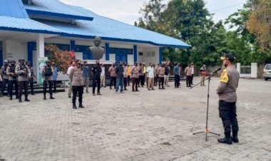 Kawal-Debat-Kandidat-Calon-Bupati,-Polres-Sumba-Timur-Terjunkan-Ratusan-Personel