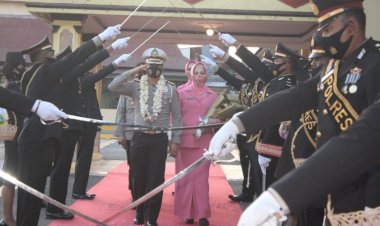 Polres-TTS-Gelar-Upacara--Pelepasan-Pejabat-Lama--Kapolres-TTS