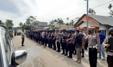 Pimpin-Pengamanan-Terbuka-&-Tertutup-Rapat-Pleno,-Kapolres-Sumba-Barat-Kerahkan-235-Personel-Gabungan