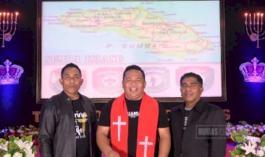 'Deklarasi-Pilkada-Damai'-Tokoh-Agama-&-Pemuda-Sumba-Barat