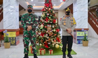 Kapolda-NTT-dan-Pangdam-IX/Udayana-Mengucapkan-Selamat-Natal-2020-Kepada-Masyarakat-NTT