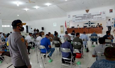 Kapolres-Sumba-Timur-Pantau-Langsung-Rapat-Pleno-Tingkat-Kabupaten