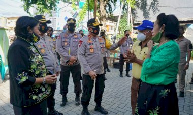 Lakukan-Pengecekan-di-Gereja,-Kapolda-NTT-Apresiasi-Pihak-Panitia-Gereja-atas-Pelaksanaan-Prokes