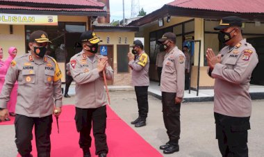 Tiba-di-Mapolres-TTS,-Kapolda-NTT-Disambut-Hangat-Kapolres-dan-Dandim-1621/TTS