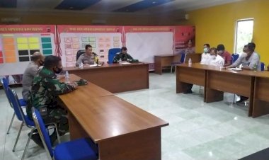 Gelar-Rapat-Terbatas-Dengan-Instansi-Terkait,-Kapolres-Alor-:-Disiplin-Prokes-dan-Optimalkan-Kampung-Tangguh