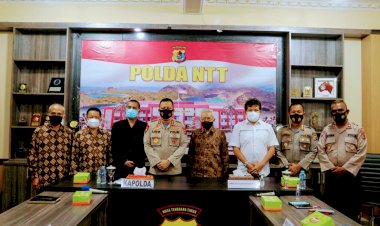 Kapolda-NTT-Ikut-Zoom-Meeting-Call-Kapolri-dengan-Ketua-PP-Muhamadiyah-RI