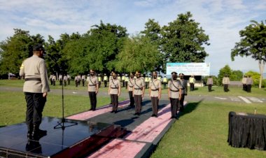 Kapolres-Ende-Pimpin-Sertijab:-Kabag,-Kasat,-dan-4-Kapolsek-Dimutasi