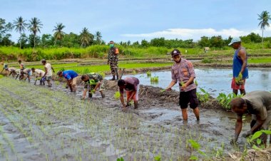 Bersinergi-TNI-POLRI-Motivasi-Para-Petani-di-Alor-Tingkatkan-Ketehanan-Pangan