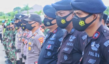 Personel-TNI-POLRI-yang-Tergabung-dalam-Satgas-PAM-VVIP-Amankan-Rangkaian-Kunker-Presiden-Joko-Widodo-di-Wilayah-NTT