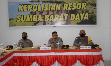 Tatap-Muka-Kapolda-NTT-dengan-Personel-Polres-Sumba-Barat-Daya