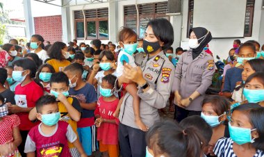 Hari-ke-Tiga-Berikan-Trauma-Healing-kepada-Anak-Anak,-Polwan-Polda-NTT-Sasar-Gereja-Ebenhaezer-Tarus-Kupang-Barat