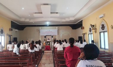 Pasca-Bencana-Badai-Seroja,-Bhayangkari-Daerah-NTT-Gelar-Doa-Bersama