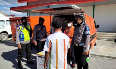 Polres-Sumba-Barat-Kawal-Ketat-Kedatangan-Vaksin-Covid-19-Sinovac