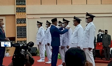 Ratusan-Personil-Polri-Amanakan-Jalannya-Pelantikan-Tiga-Kepala-Daerah-di-Kupang