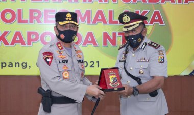 Penyerahan-Jabatan-Kapolres-Malaka,-Kapolda-NTT:-Belajar-Dari-Mereka-Tentang-Arti-Sebuah-Pengabdian-dan-Loyalitas