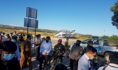 Karo-SDM-Polda-NTT-Turut-Sambut-Kunjungan-Kerja-Dua-Menteri-RI-di-Kupang