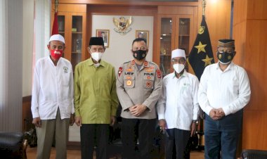 Silaturahmi-dengan-Ketua-MUI-dan-DMI-Kota-Kupang,-Kapolda-NTT-Pastikan-Shalat-Ied-Polda-NTT-di-Masjid-Al-Muawwanah