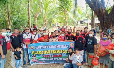 IKABA-2002-Polda-NTT-Salurkan-Bansos-Kepada-Masyarakat-Korban-Bencana-Banjir-di-Malaka