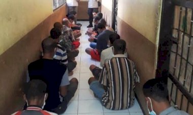 Pulihkan-Mental,-Anggota-Polda-NTT-Beri-Siraman-Rohani-Kepada-Para-Tahanan