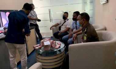 Penyidik-Ditreskrimsus-Polda-NTT-Limpahkan-Berkas-Perkara-Kasus-Investasi-Bodong