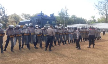 Persiapan-PSU-di-Sabu-Raijua,-Ditsamapta-Polda-NTT-Tingkatkan-Kemampuan-Dalmas