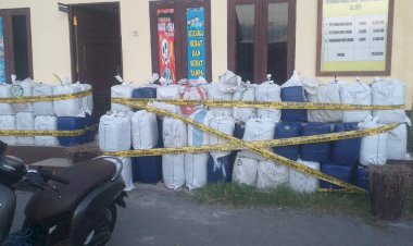 Polres-Kupang-Berhasil-Amankan-3-Ton-Miras-Moke-Siap-Edar