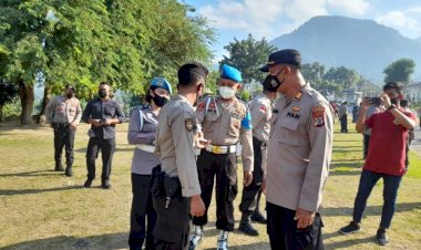 Upaya-Menuju-Polri-Presisi,-Propam-Polres-Ende-Polda-NTT-Cek-Sikap-Tampang-Anggota