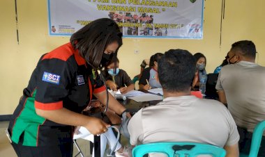 Polres-Ngada-Gelar-Bakti-Kesehatan-PPKM-dan-Vaksinasi-Masal